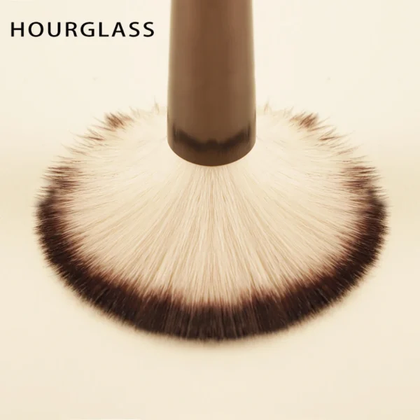 S1a1e3119676c419cbd396b0172982f76l-1.webp Pincel de Maquiagem Hourglass Todos os Tipos Sombra Base Corretivo Pó Bronzeador Blush Delineador Pincéis Profissionais Retráteis